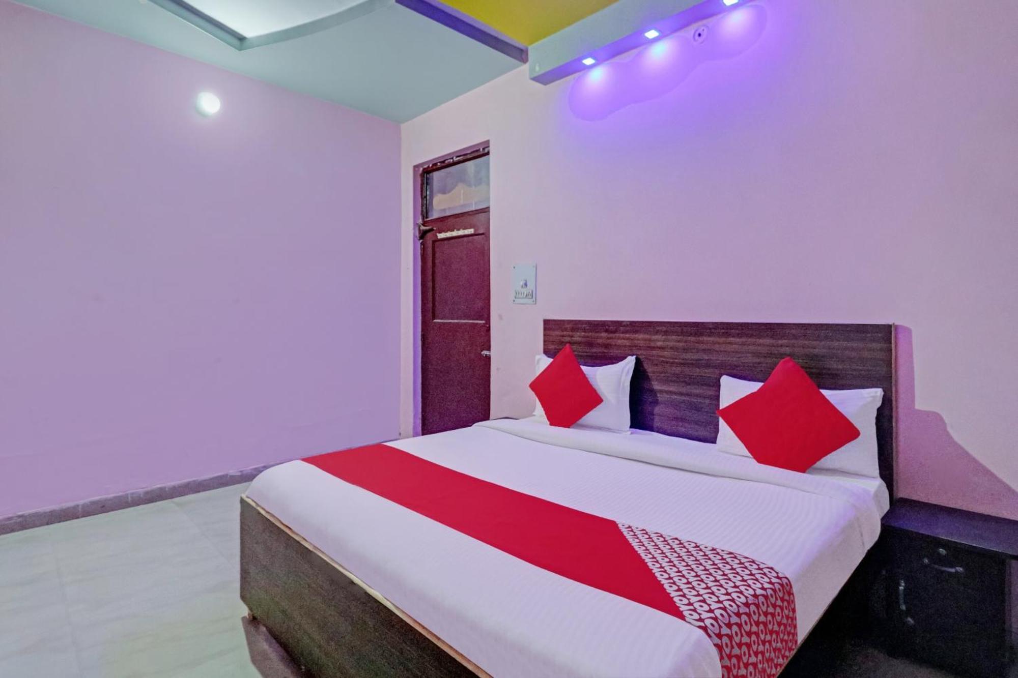 Indirapuram Hotel O Rj Villa מראה חיצוני תמונה