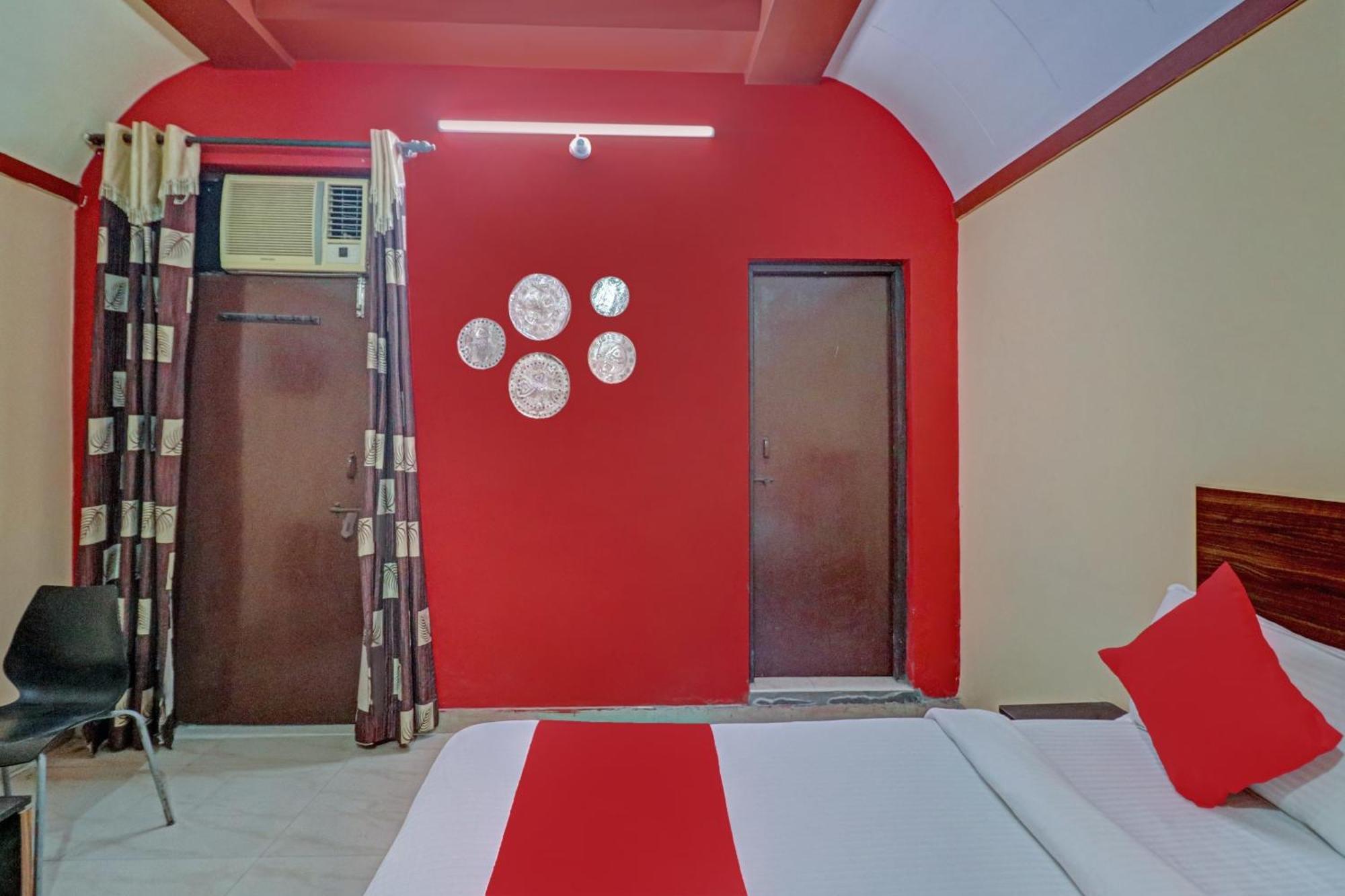 Indirapuram Hotel O Rj Villa מראה חיצוני תמונה